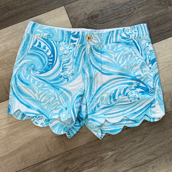 Lilly Pulitzer The Buttercup Scalloped Shorts - Picture 2 of 13